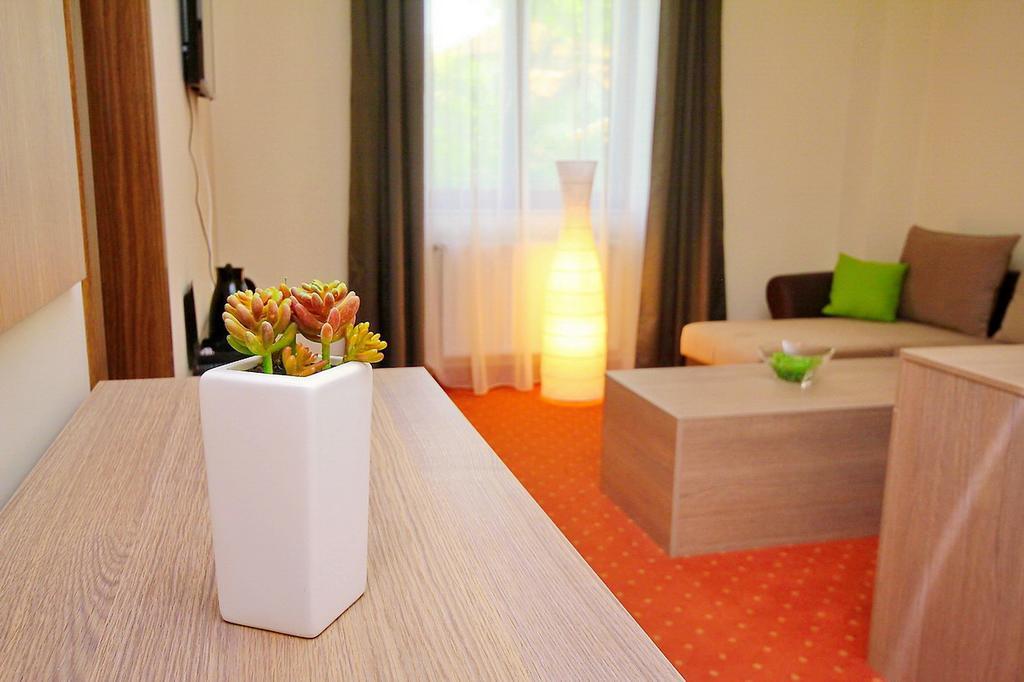 Vila Palic Hotel Eksteriør billede