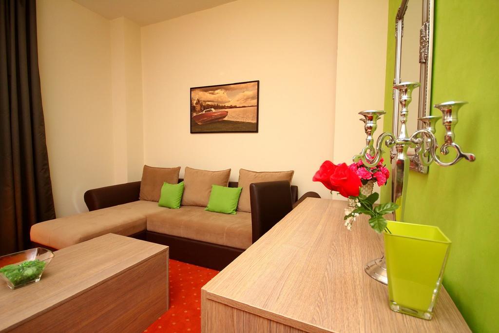 Vila Palic Hotel Eksteriør billede